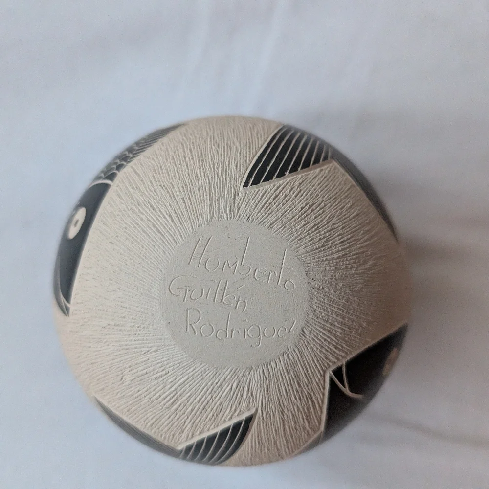 Mata Ortiz Pottery Handmade Ceramic Fish Olla Pot Humberto Guillen Rodriguez - Picture 11 of 16